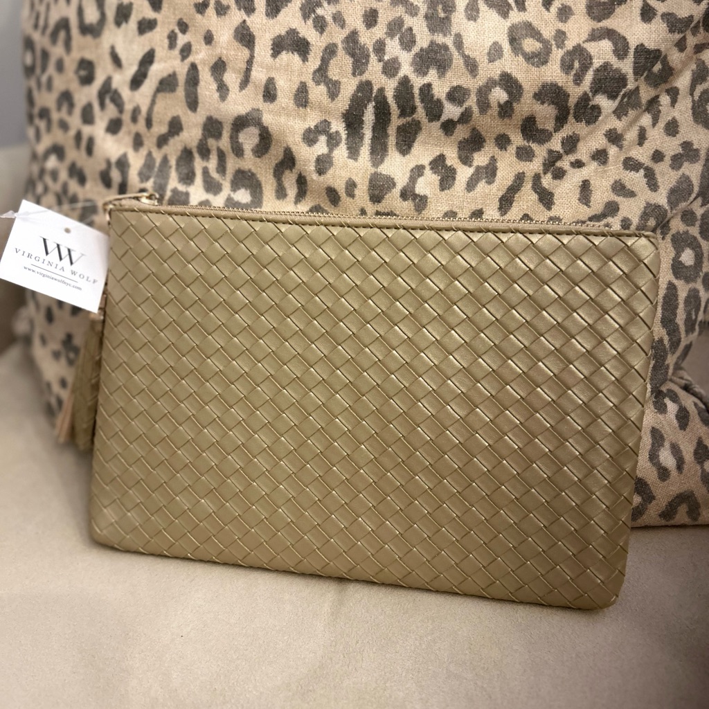 Virginia Wolf Pouch